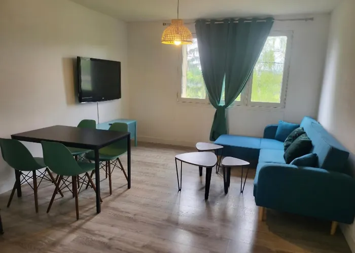Appartement Clermont-Ferrand F3 2 Chambres 1 Chambre Avec 1 Lit Simple Et 1 Chambre Avec 2 Lits Doubles