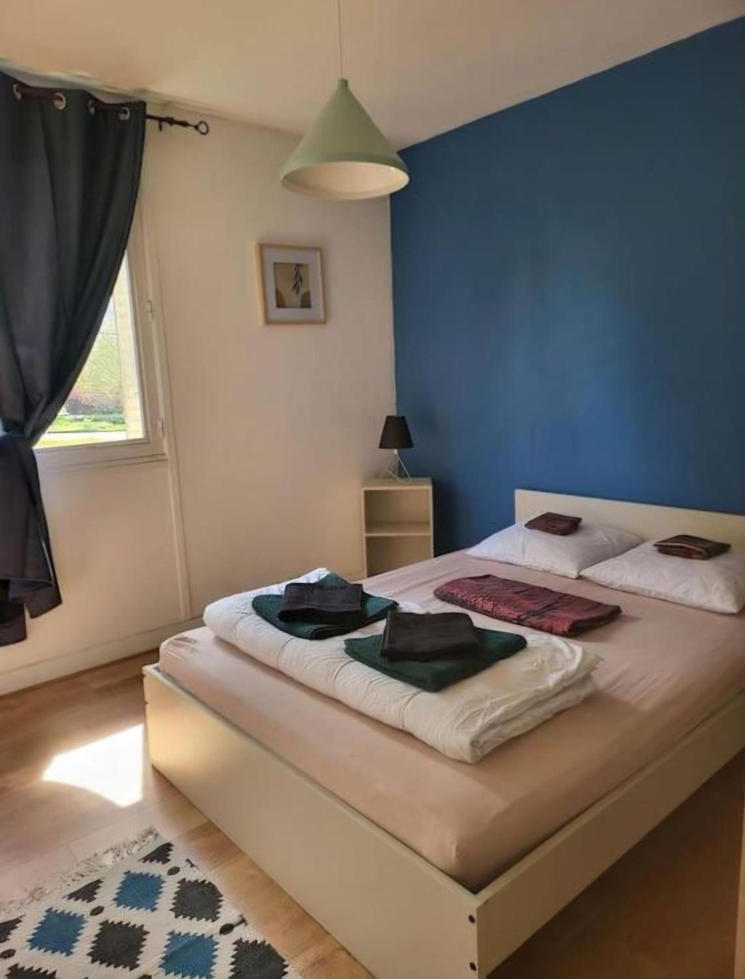 F3 2 1 Avec 1 Lit Simple Et 1 Avec 2 Lits Doubles Appartement *